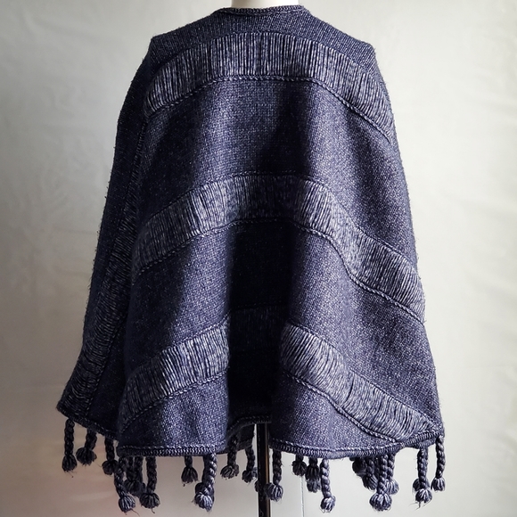Handmade Cape Poncho with Fringe Wool? Soft Warm Size XL XXL - Picture 5 of 5